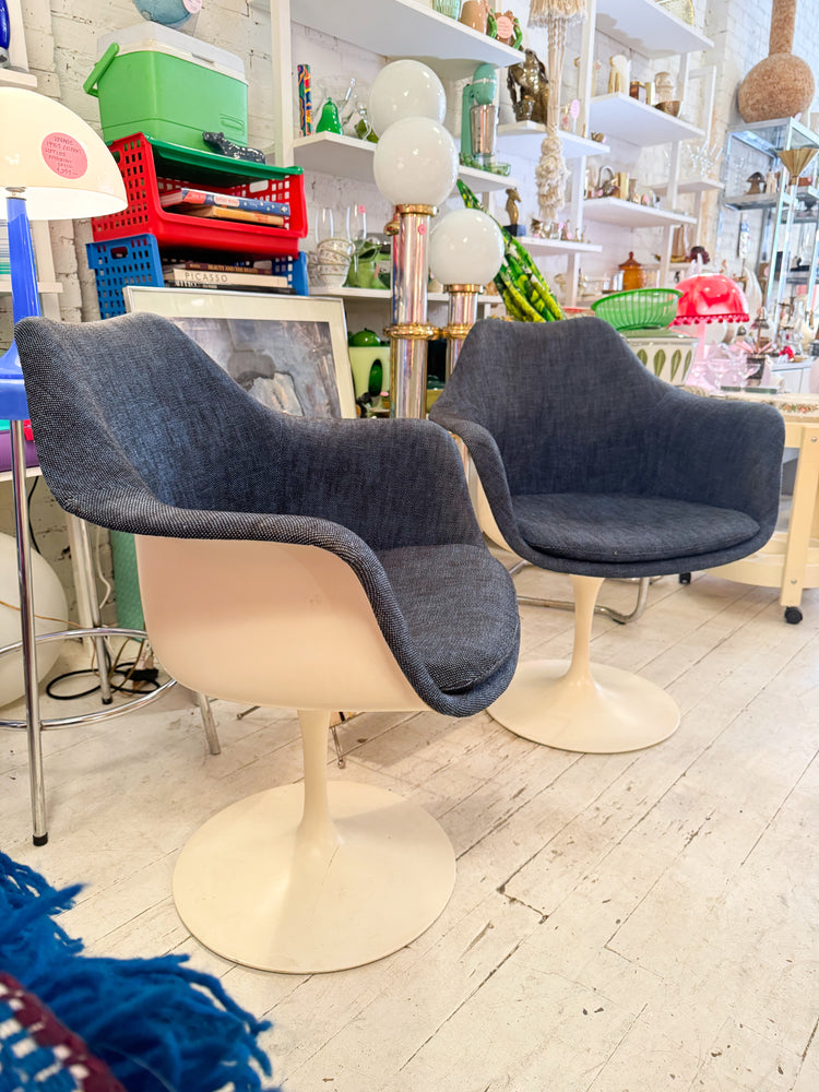 Vintage Original Upholstered Knoll Saarinen Armchairs