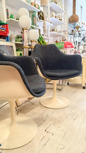 Vintage Original Upholstered Knoll Saarinen Armchairs