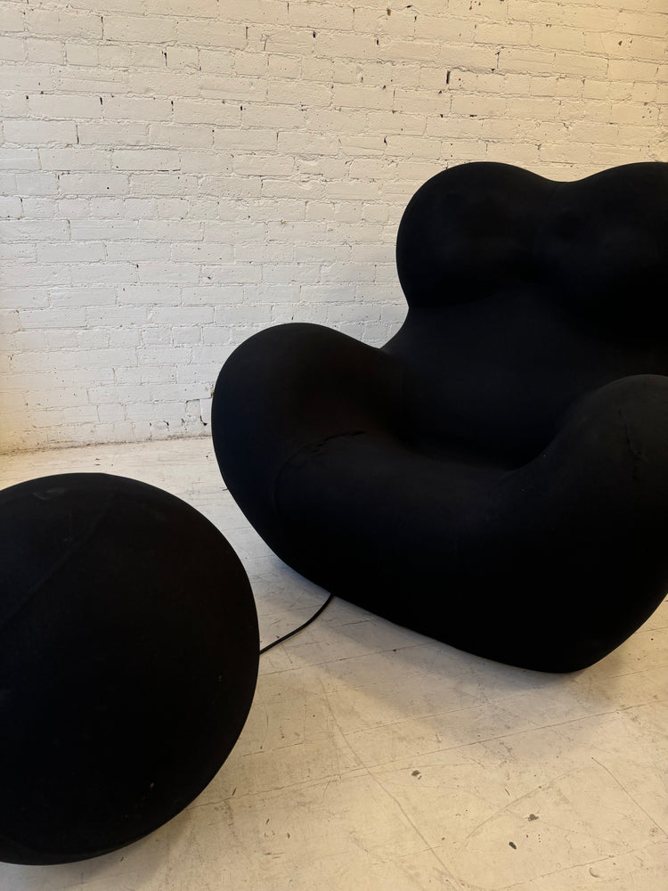 UP5 La Mamma UP 2000 Chair & UP6 Ball Ottoman by Gaetano Pesce for B&B Italia