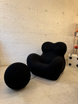 UP5 La Mamma UP 2000 Chair & UP6 Ball Ottoman by Gaetano Pesce for B&B Italia