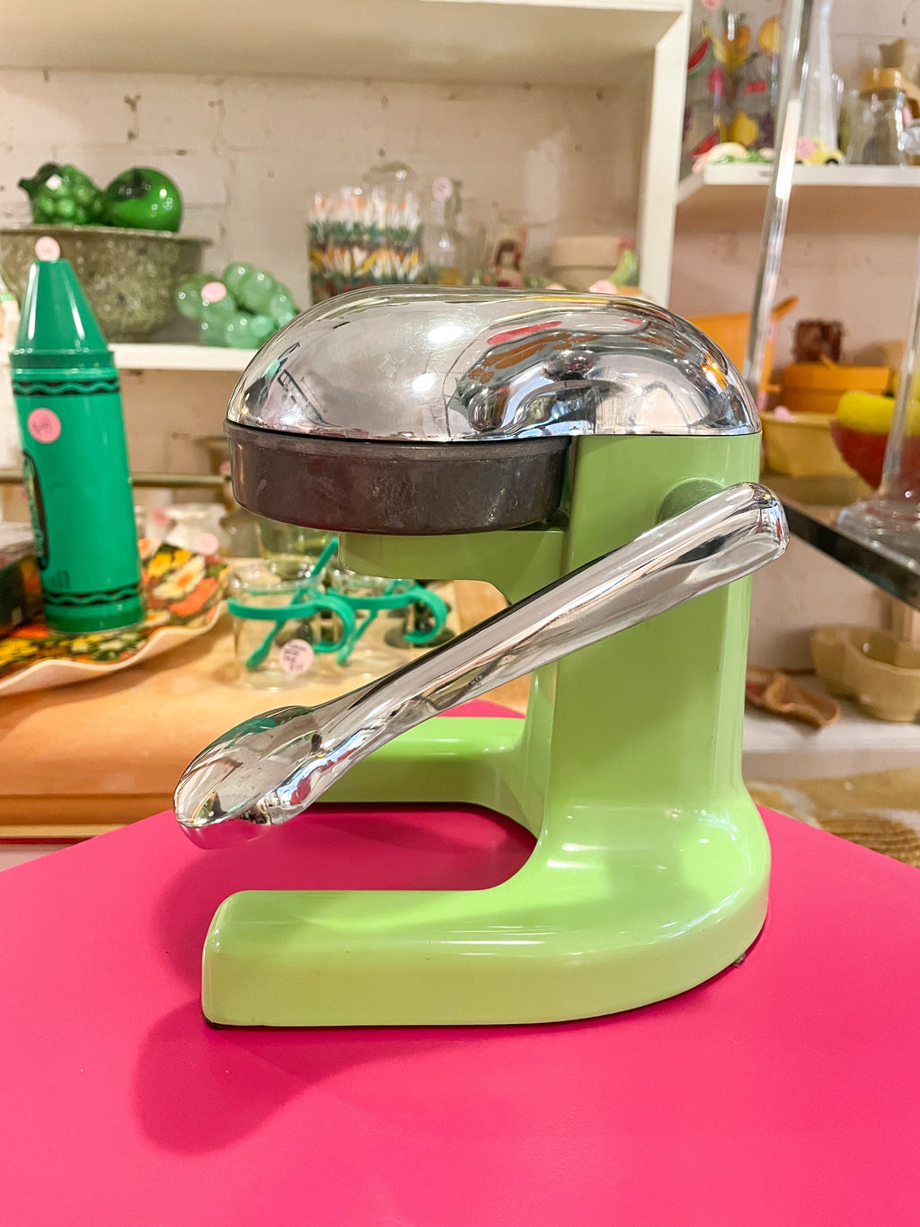 Vintage 1950's 'Juice-O-Mat' Citrus Juicer – The Apartment TO